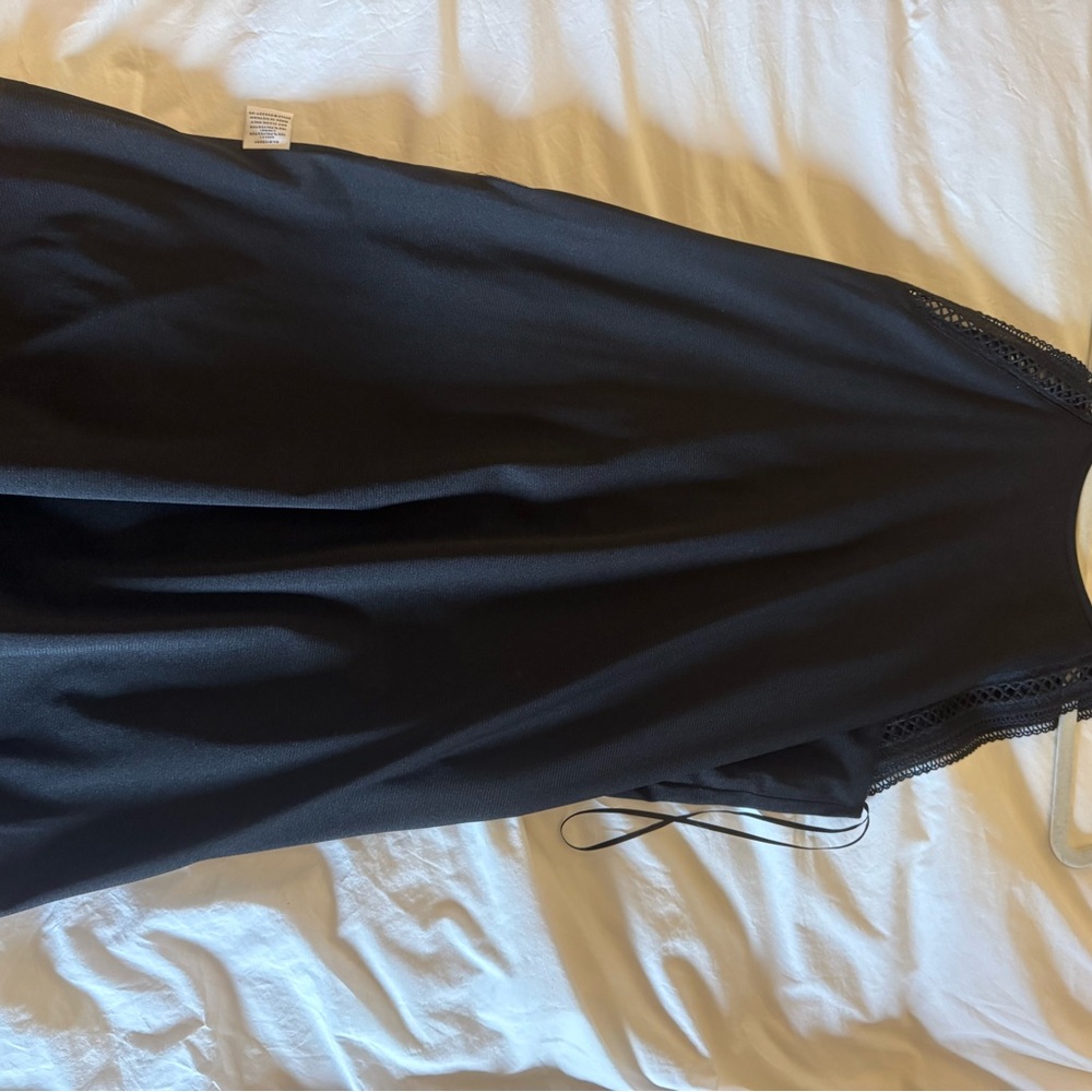 19 Cooper Black Lace Trim Top